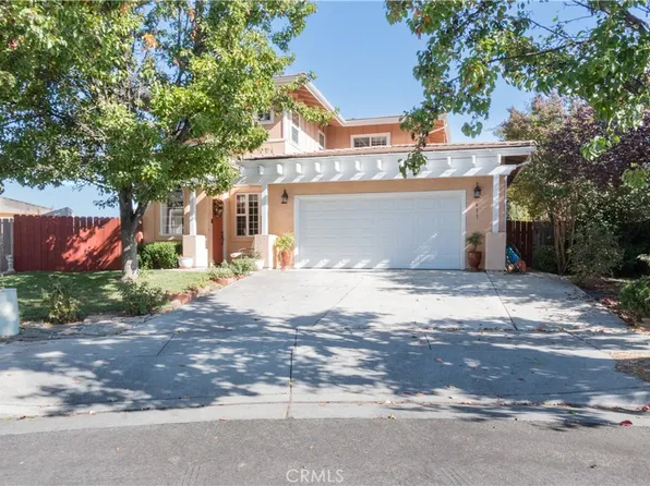 611 Larkfield Pl, Paso Robles, CA 93446