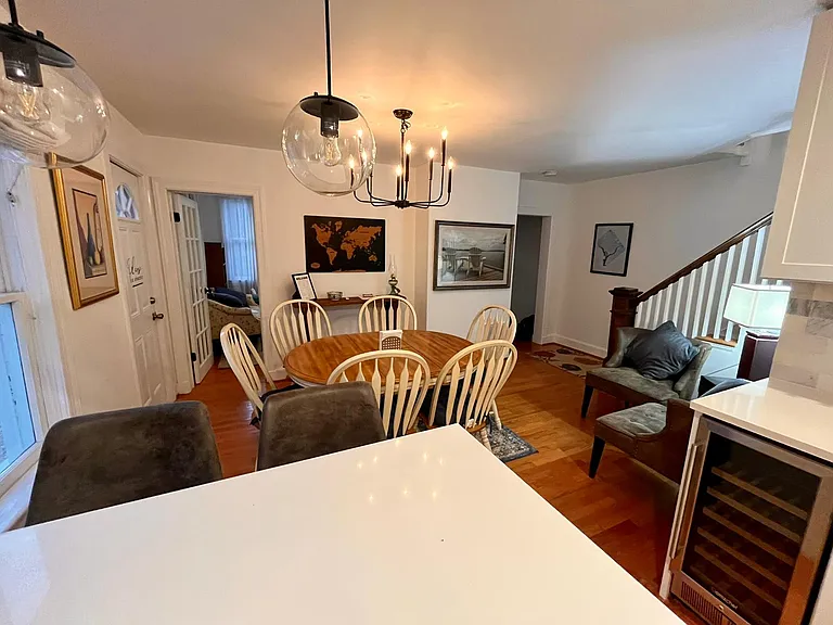 616 S Washington St — Photo 4