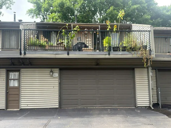 4412 Arden View Ct, Arden Hills, MN 55112
