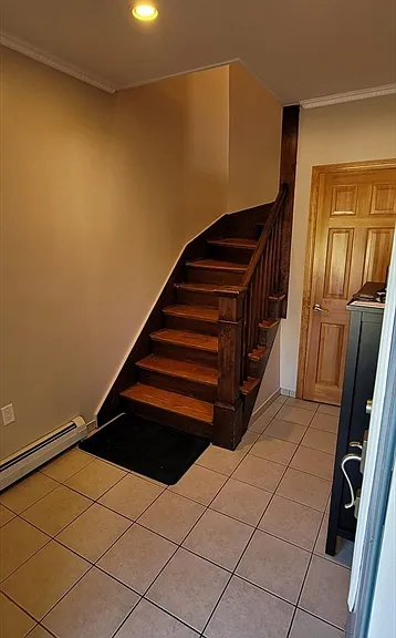30-32 Freeman Ave #2 — Photo 7