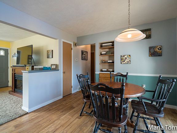 5th image of 4313 42nd St SW