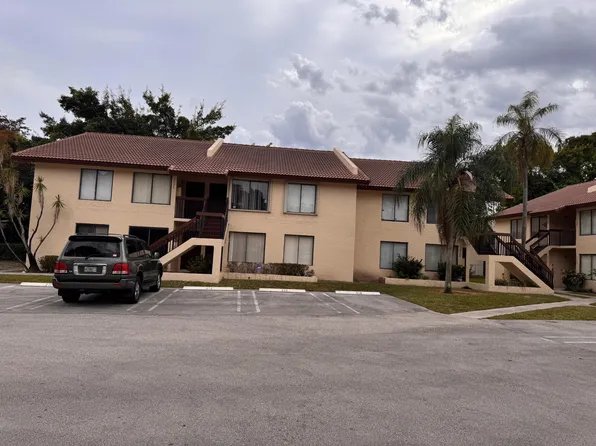 2526 Riverside Dr #112, Coral Springs, FL 33065