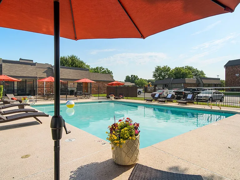 Brookwood on 86th - Move-In Today and Receive a $500 Visa Gift Card! — Photo 53