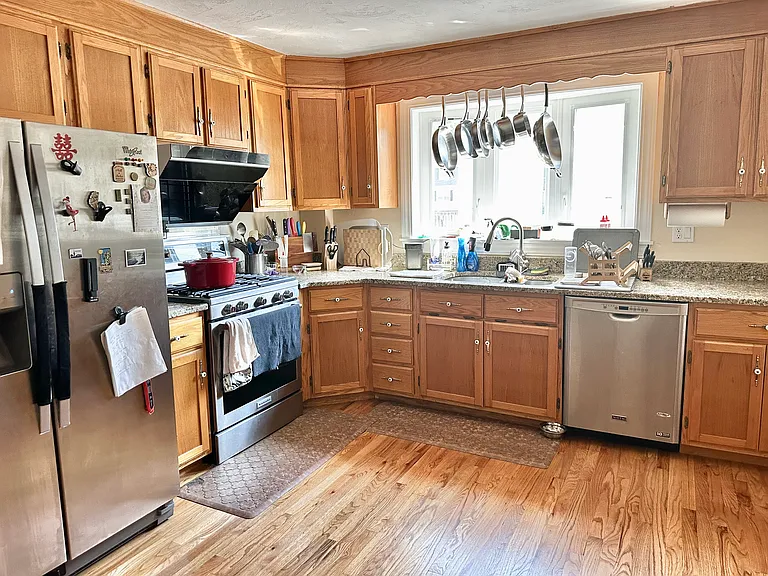 19 Richardson St #19 — Photo 3