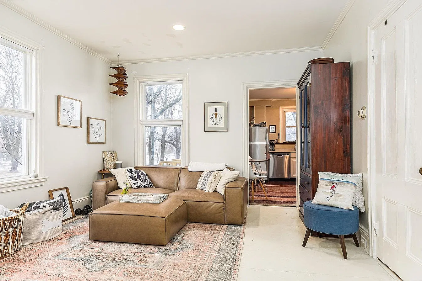 1 bed, 650 sqft, $2,200 — Photo 2