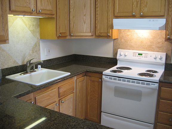 Beautiful granite kitchen