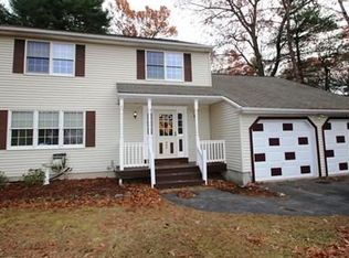445 Pinnacle St, Tewksbury, MA 01876