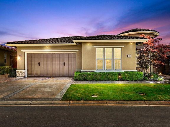 3rd image of 8532 Las Brisas Cir