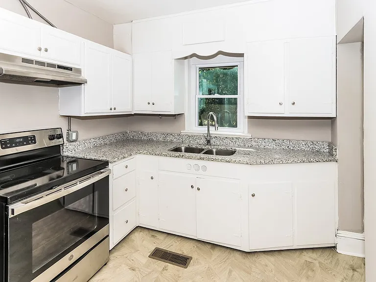 1674637_019_kitchen_13193041.jpg