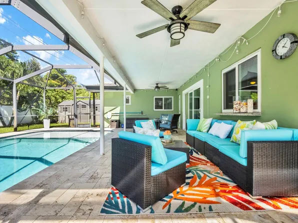 7041 NW 11th Place, Plantation, FL 33313