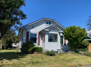 1412 5th St, Tillamook, OR 97141