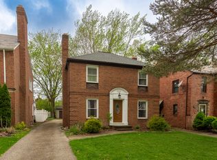 3702 Glencairn Rd, Shaker Heights, OH 44122