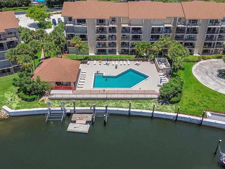 1701 Marina Isle Way #402 — Photo 17
