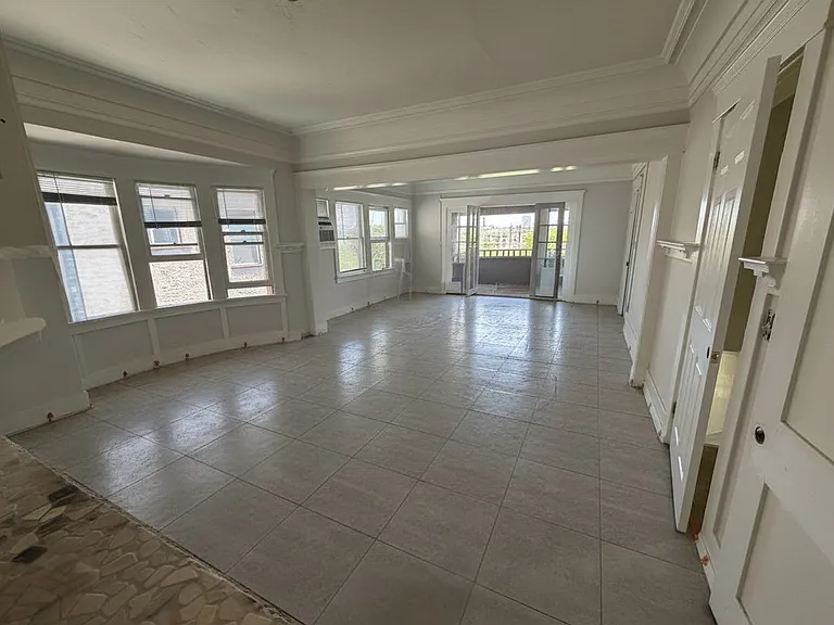 203 N Boylston St #1/2 — Photo 8
