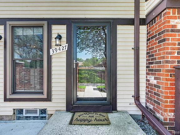 4th image of 39427 Heatherheath Dr