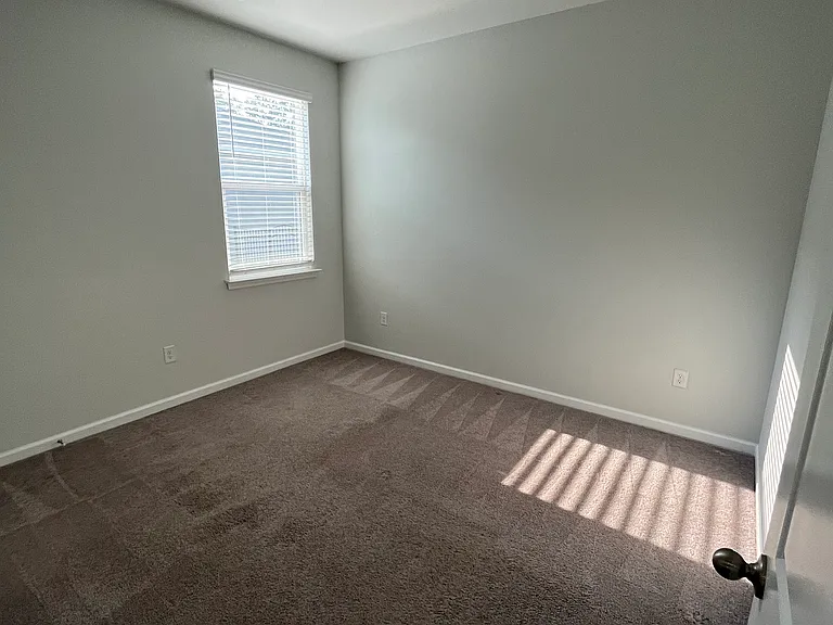 920 Blue Point Dr — Photo 13