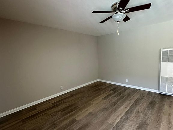5th image of 125 Ximeno Ave APT 3