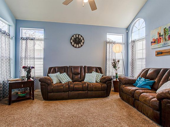 3rd image of 8765 Starwood Ln