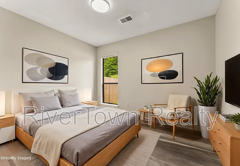 4585 Berrypick Ln S — Photo 17