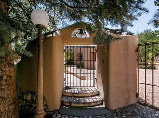 9 White Boulder Road, Santa Fe, NM 87506