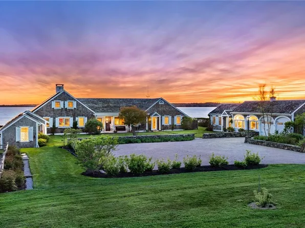 19 Taylors Ln S, Little Compton, RI 02837