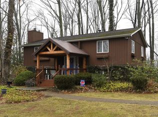 6231 Westwood Dr, Newfane, NY 14108