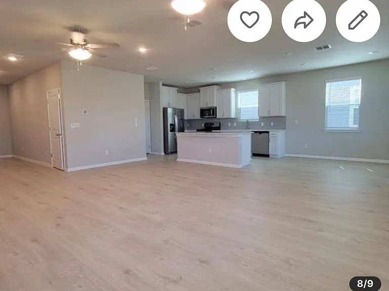 184 Jackman Dr — Photo 3