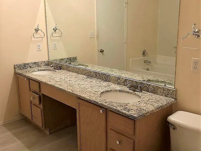 317 Leanne Dr — Photo 13