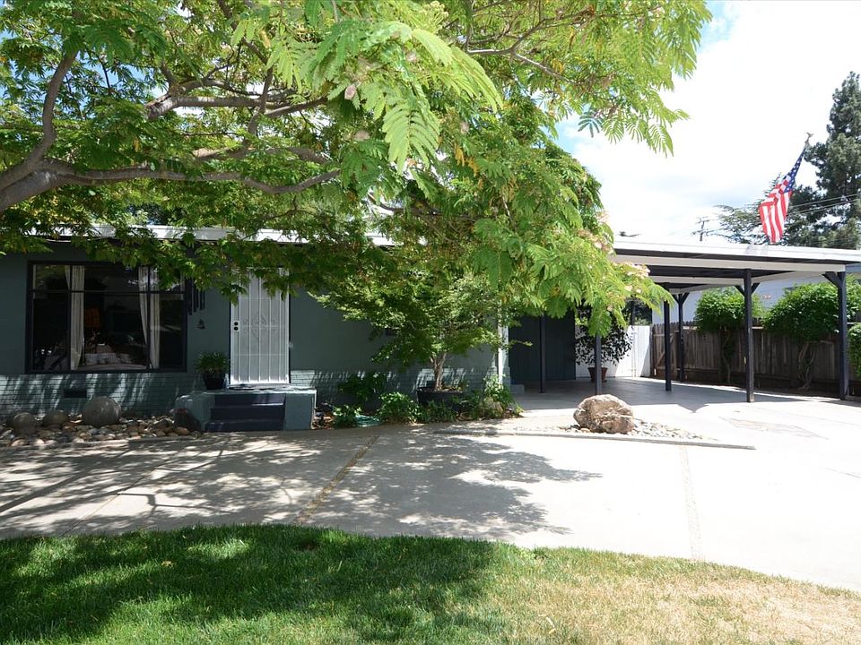 1st image of 1556 Theresa Ave