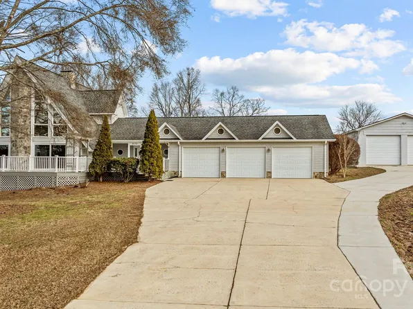 9175 Cox Rd, Mount Pleasant, NC 28124