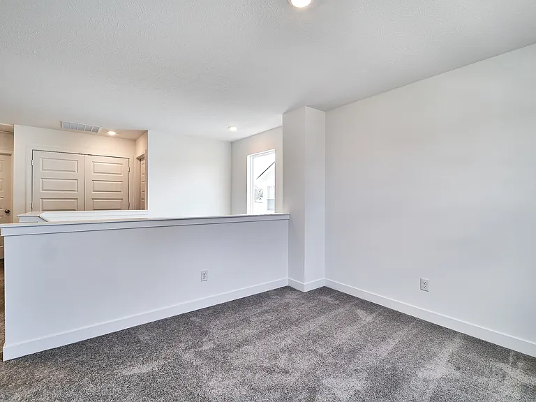404 W Monroe St — Photo 31