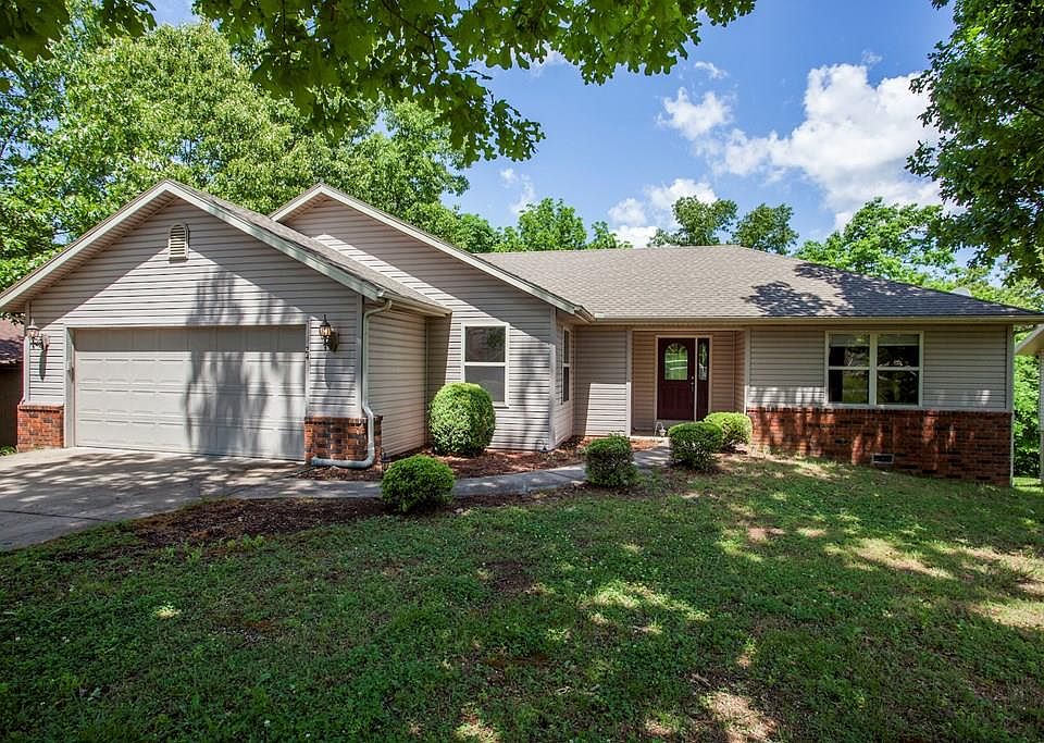1st image of 24 Stevenson Ln