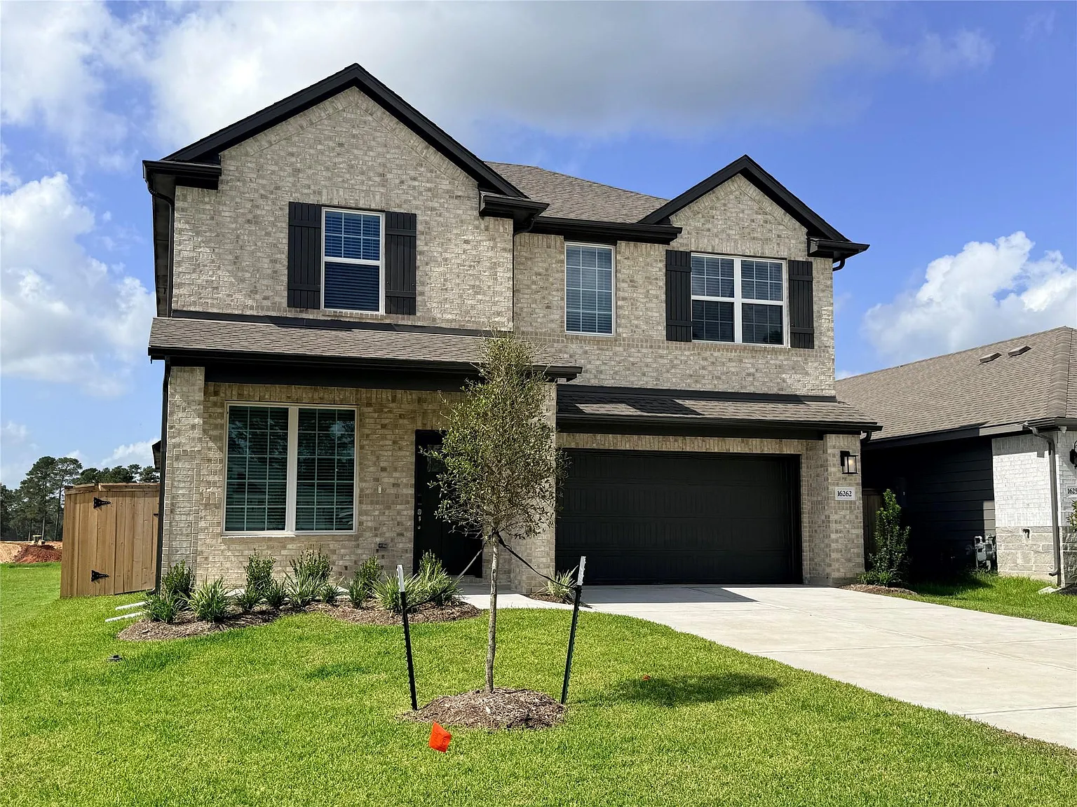4 bed, 3.5 bath, 2521 sqft, $2,450 — Photo 3