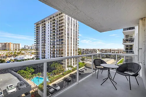 3015 N Ocean Blvd #6A Photo 1