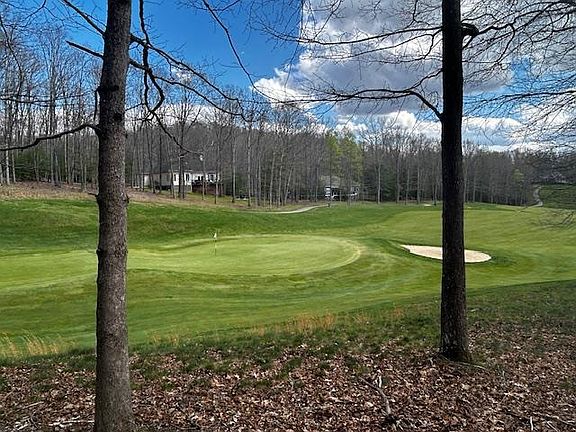 3rd image of 315 Tall Pines Dr