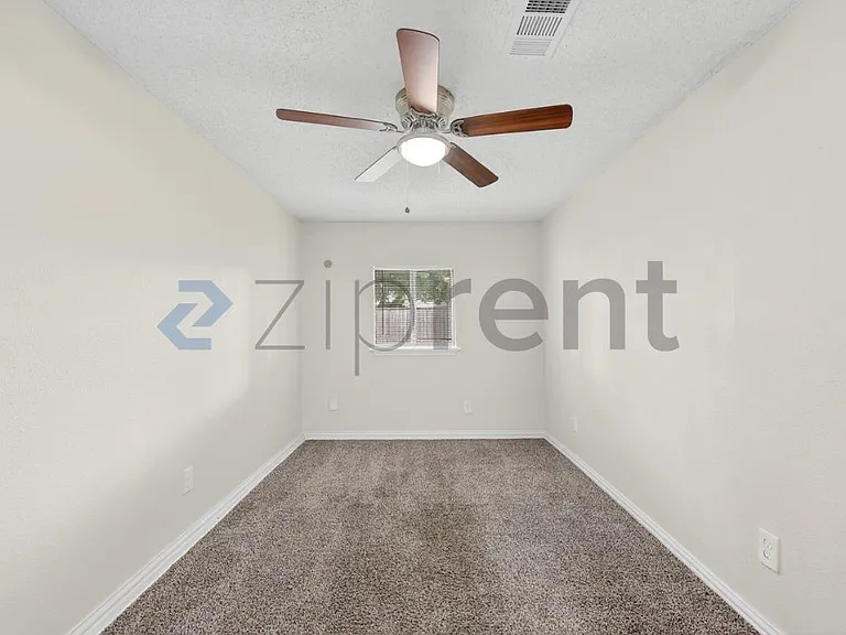 6117 Ivy Glen Dr — Photo 26