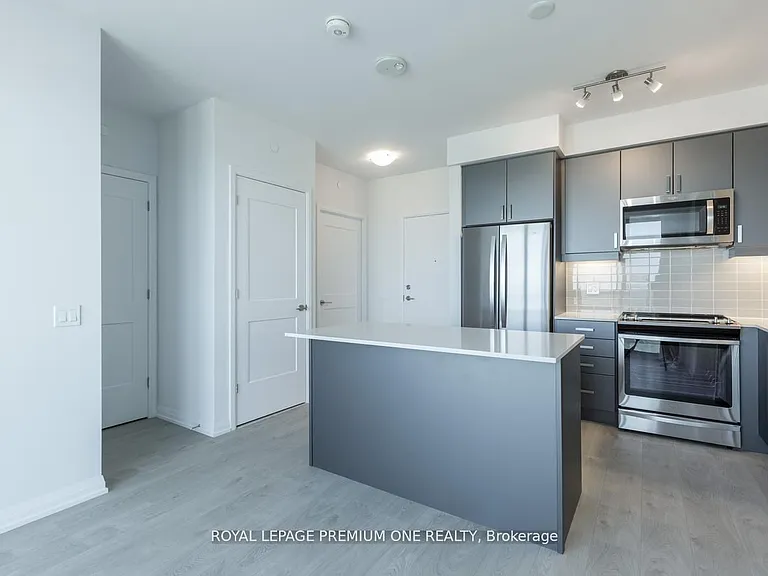 7895 Jane St #2614 — Photo 13