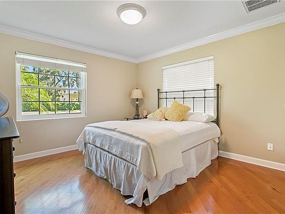 4th image of 2830 Nela Ave