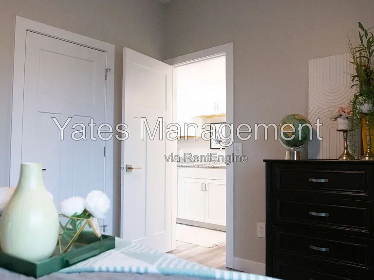 411 W McPherson Ave #203 — Photo 18