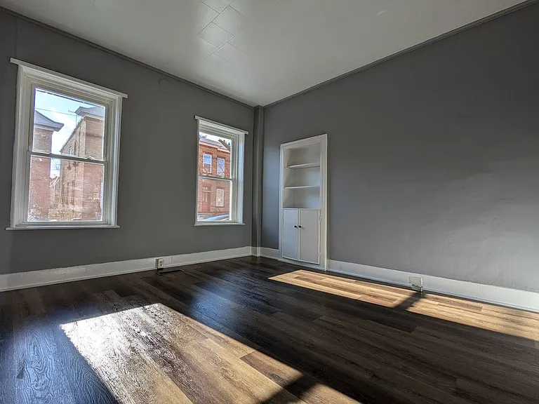 13 Hamilton St — Photo 1