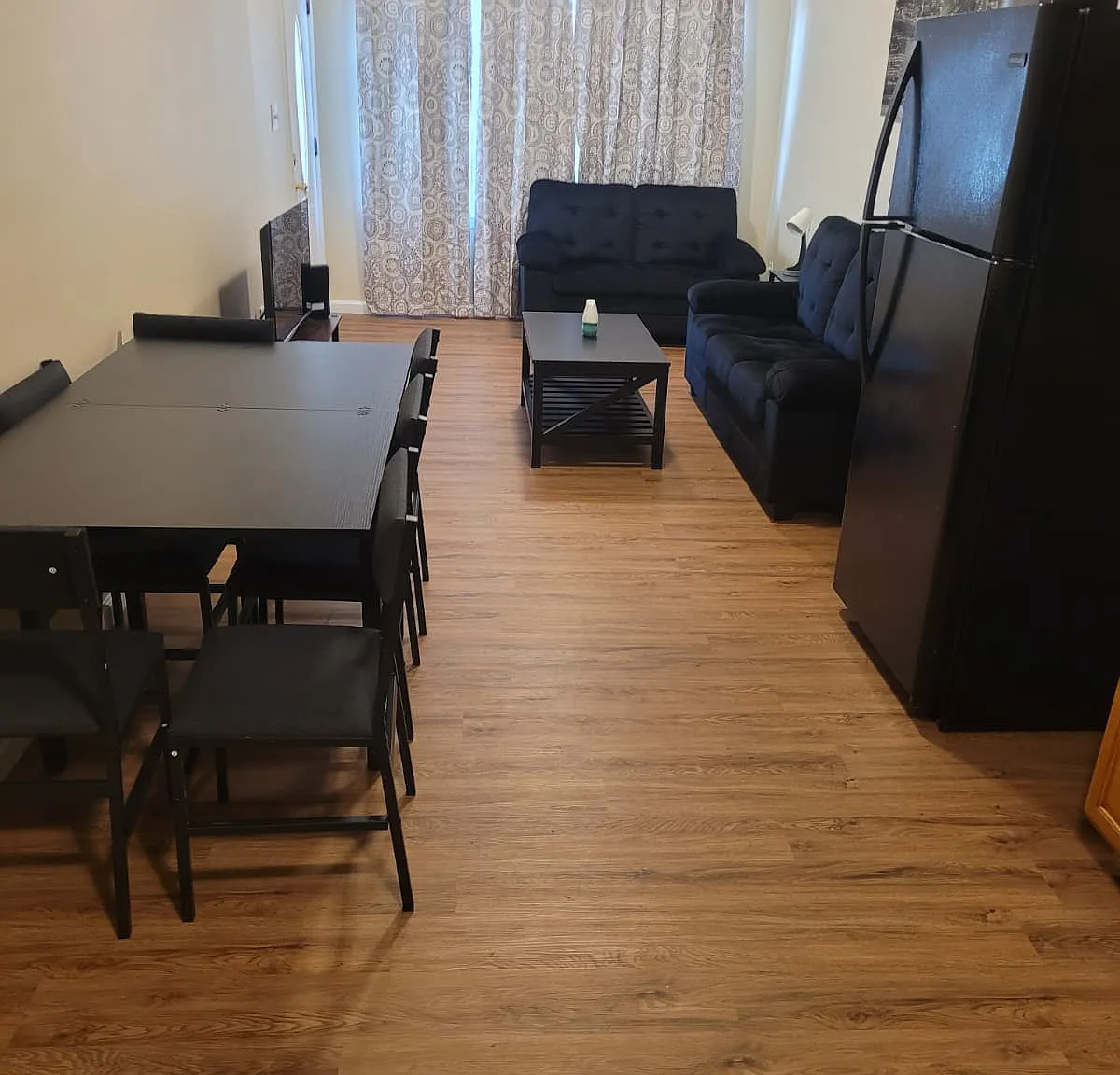 3 bed, 1100 sqft, $2,600 — Photo 2