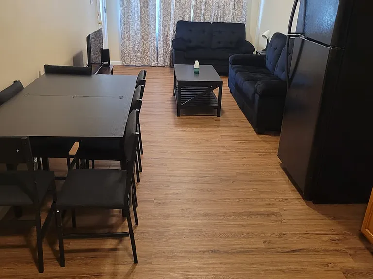 1049 Lafayette St #1 — Photo 2
