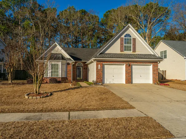114 Guildford Dr, Goose Creek, SC 29445