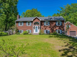 151 Tanglewood Dr, Colchester, VT 05446