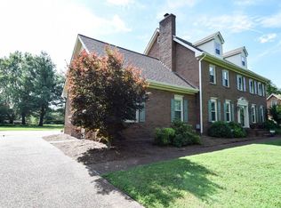 1078 Inneswood Dr, Gallatin, TN 37066