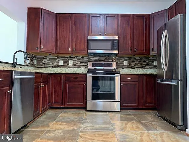 6371 Gray Sea Way — Photo 2