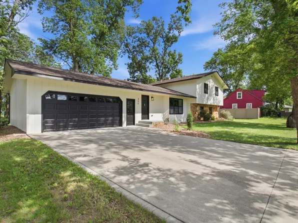 250 School Ave, Brooten, MN 56316