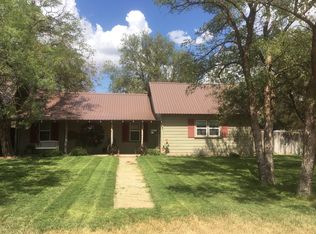 907 Newlin Ave, Matador, TX 79244