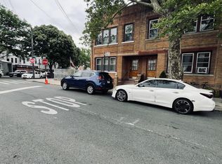 488 Ricard St, Ridgewood, NY 11385