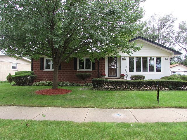 1st image of 512 W Arquilla Dr